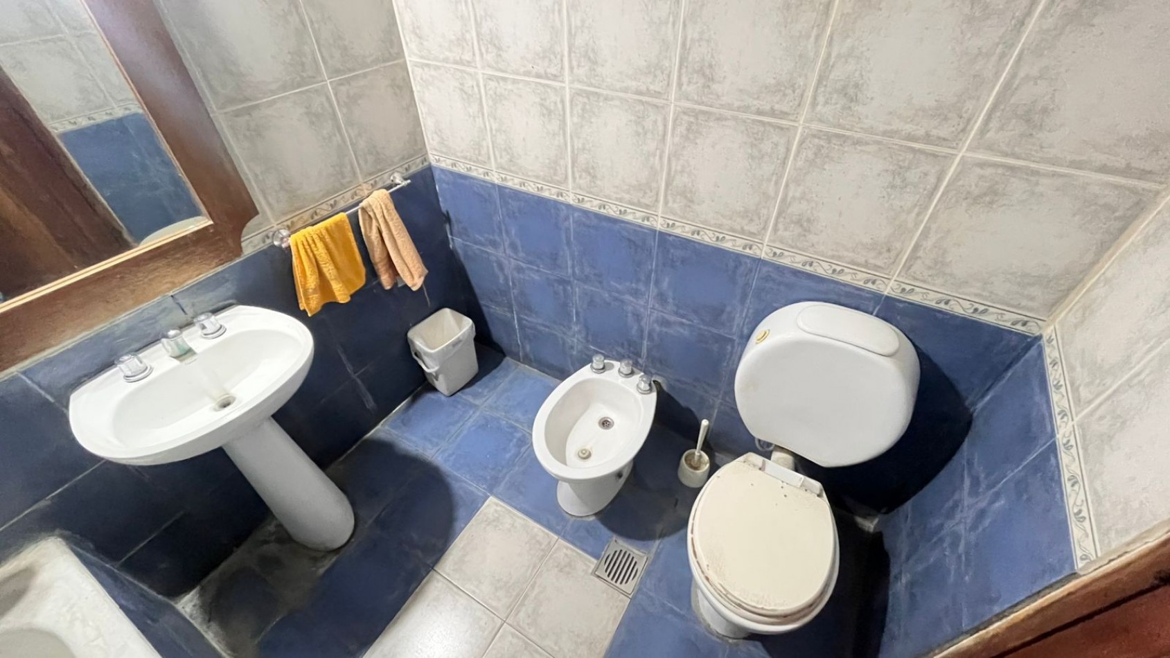 ||| CASA 2 DORM - FONDO - COCHERA - TERRAZA |||
