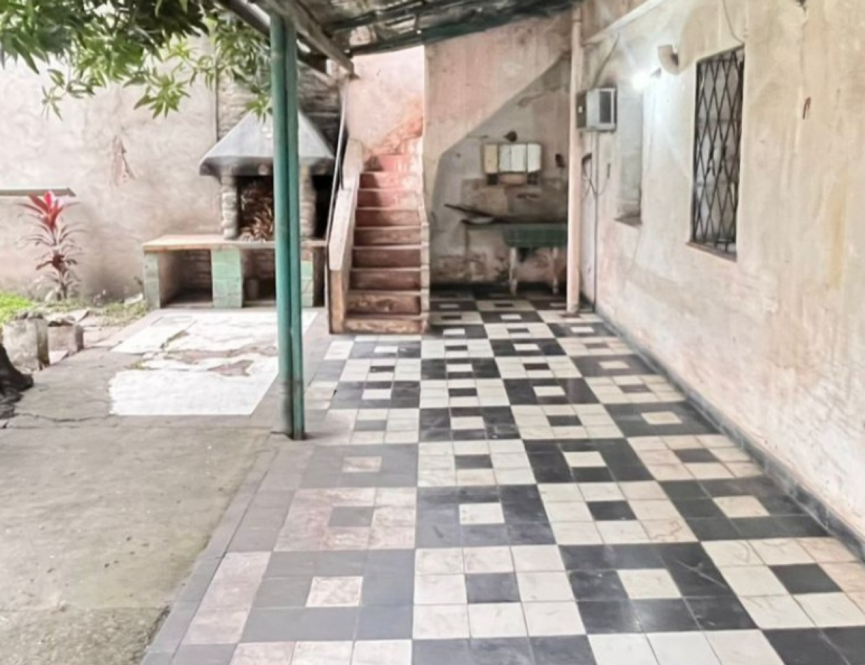 ||| CASA 2 DORM - FONDO - COCHERA - TERRAZA |||